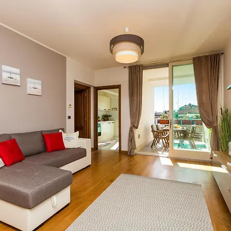 Daire Boutique Domus Trastevere Family Roma