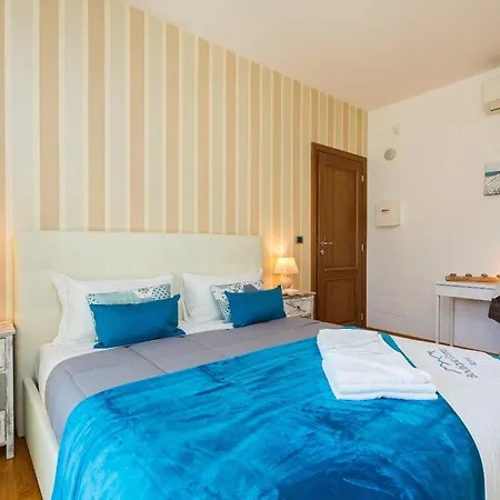 Boutique Domus Trastevere Family Апартаменты Рим